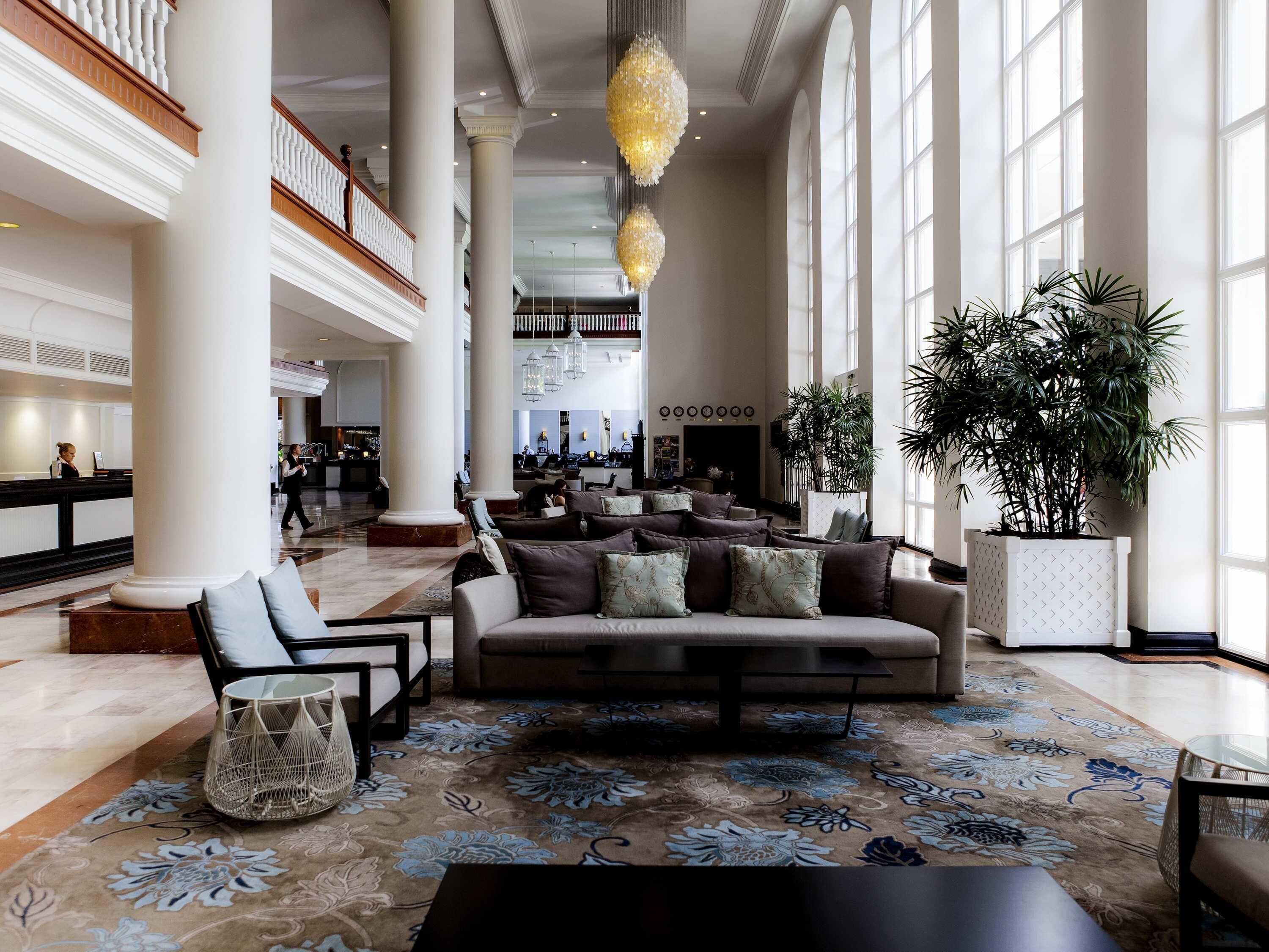 Daily cooked-to-order breakfast (AUD 39 per person)