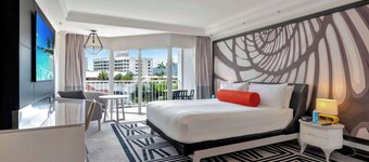 Pullman Cairns International