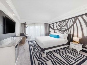 Rejuvenated Deluxe Room, Harbour View - Pullman Cairns International (Cairns)