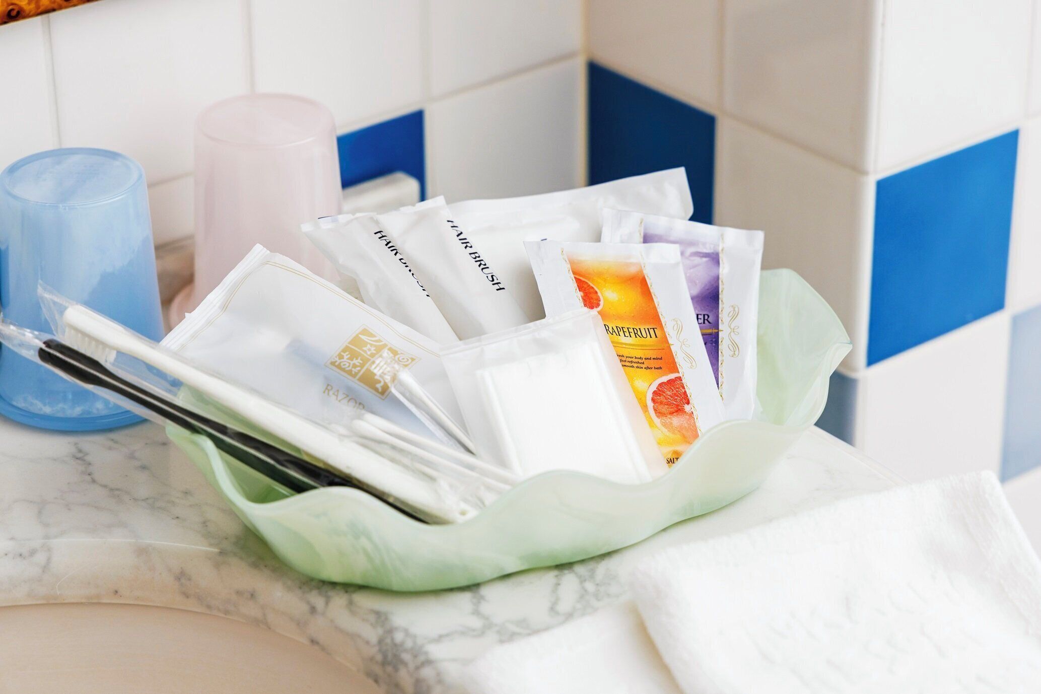 combined shower/bathtub, free toiletries, hair dryer, slippers