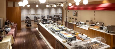 Se sirven desayunos, comidas y cenas