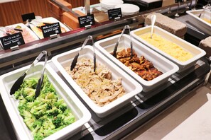 Dagelijks ontbijtbuffet (toeslag)