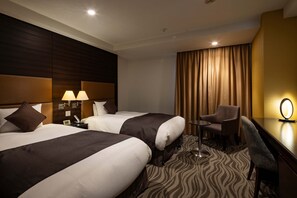 Deluxe Twin kamer, niet-roken | Luxe beddengoed, donzen dekbedden, een bureau, geluiddichte muren