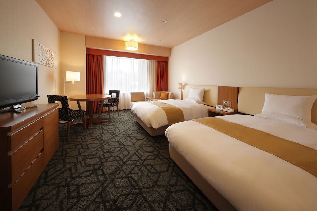 Down duvets, in-room safe, individually decorated