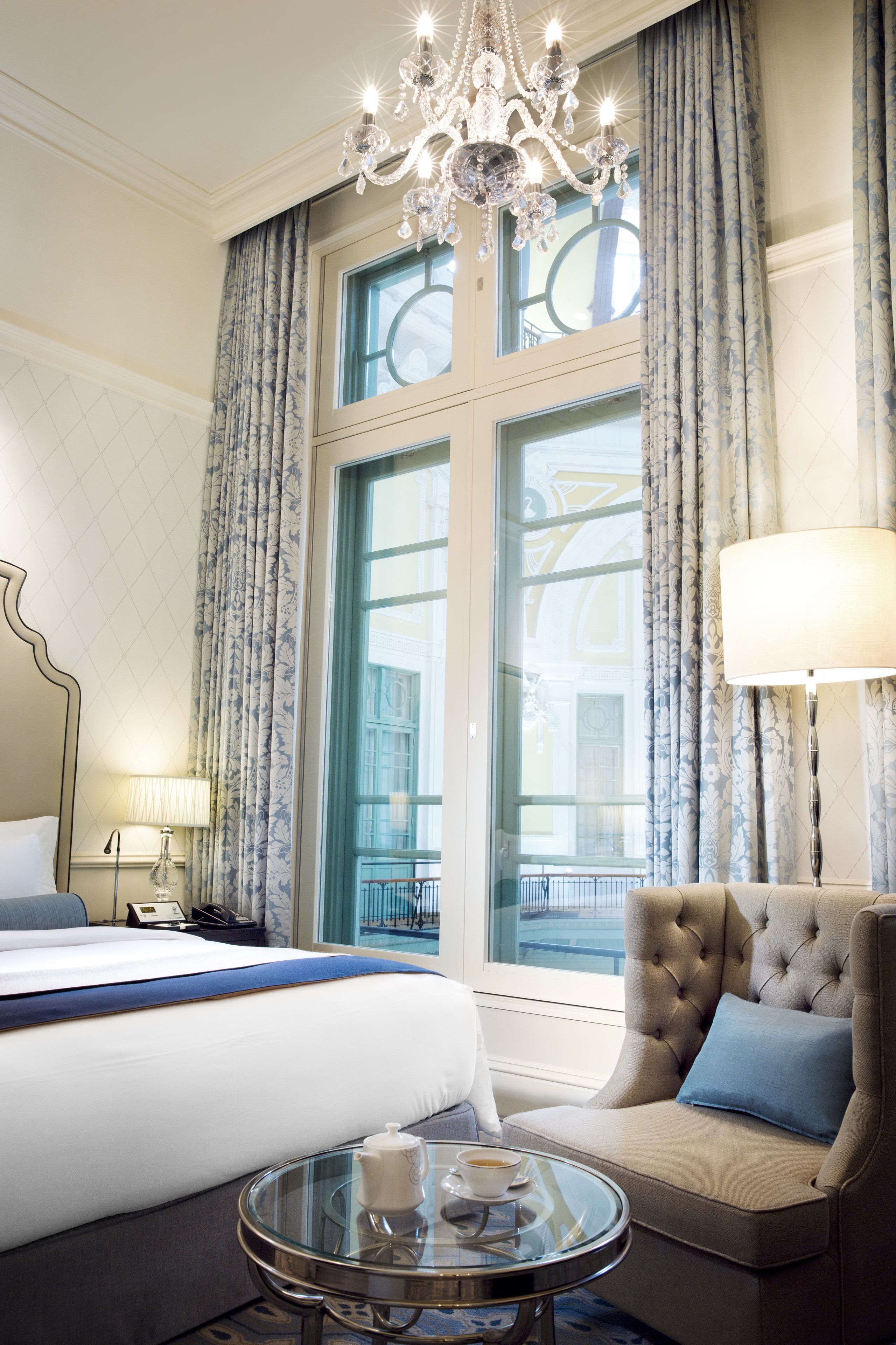 dome side king, non smoking | 1 bedroom, minibar, in-room safe, desk