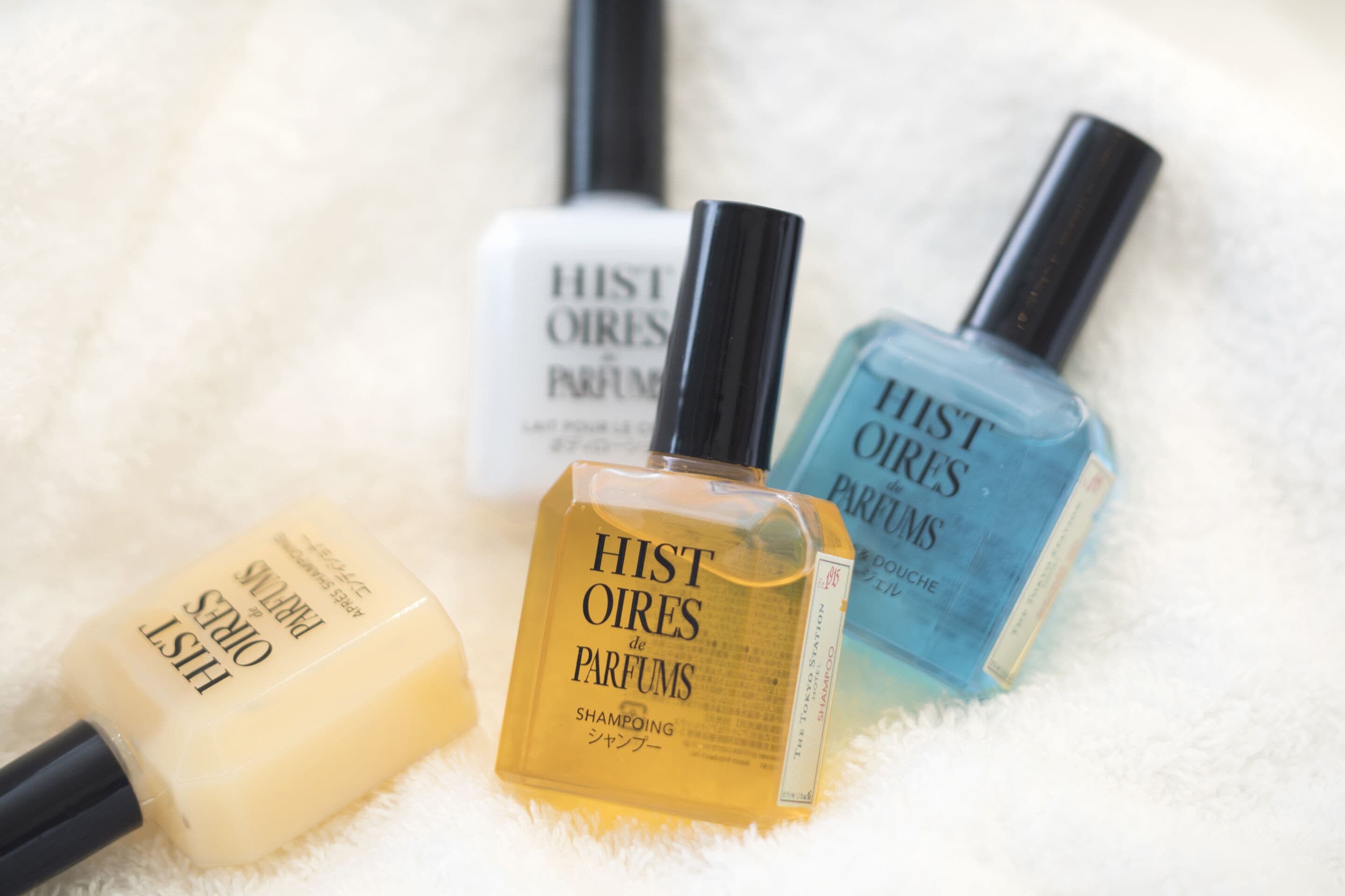 combined shower/bathtub, free toiletries, hair dryer, slippers