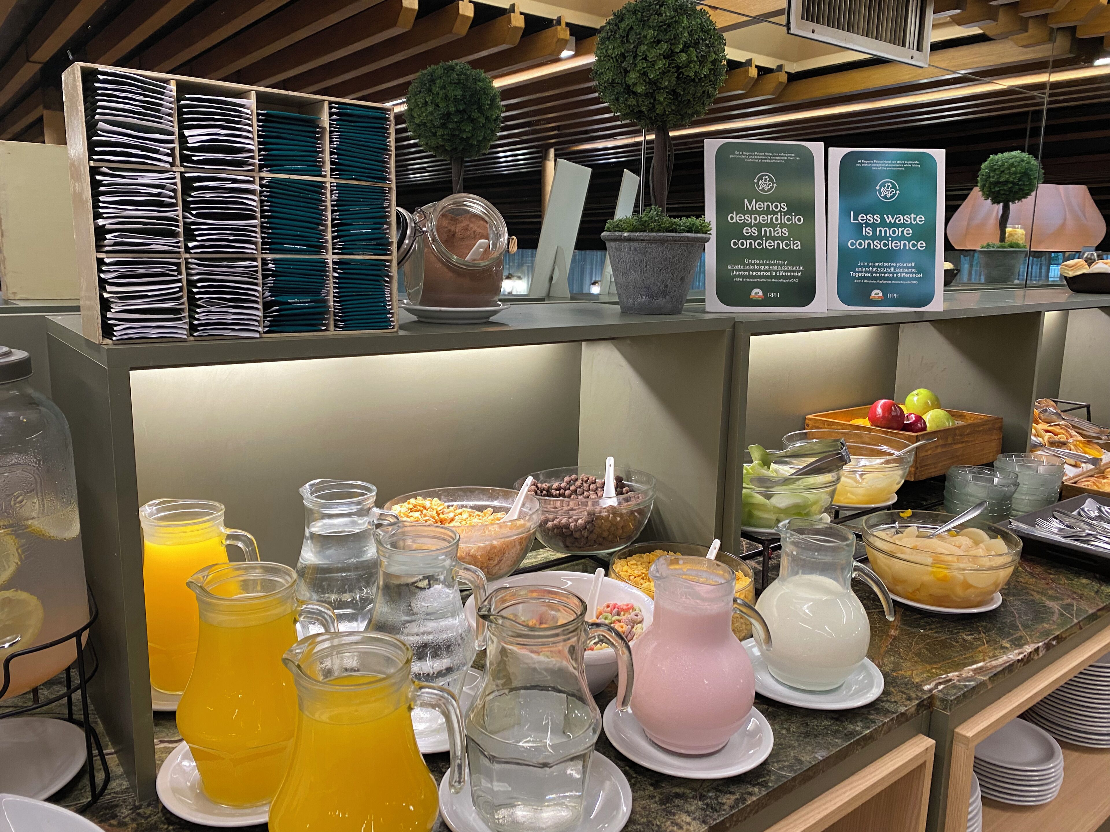 Free daily continental breakfast 