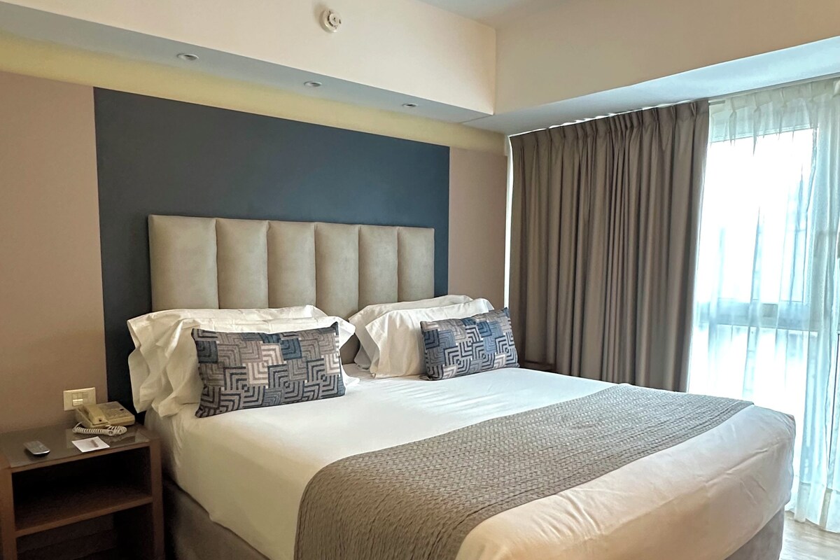 Superior Room, 1 Queen Bed | Premium bedding, down comforters, minibar, in-room safe