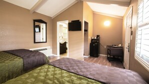 Standardzimmer, 2 Queen-Betten | Hochwertige Bettwaren, Verdunkelungsvorhänge, Bügeleisen/Bügelbrett
