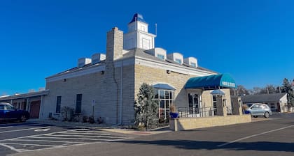 Alpine Inn Rockford