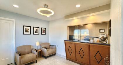 Royal Inn Charlotte Airport Hotel