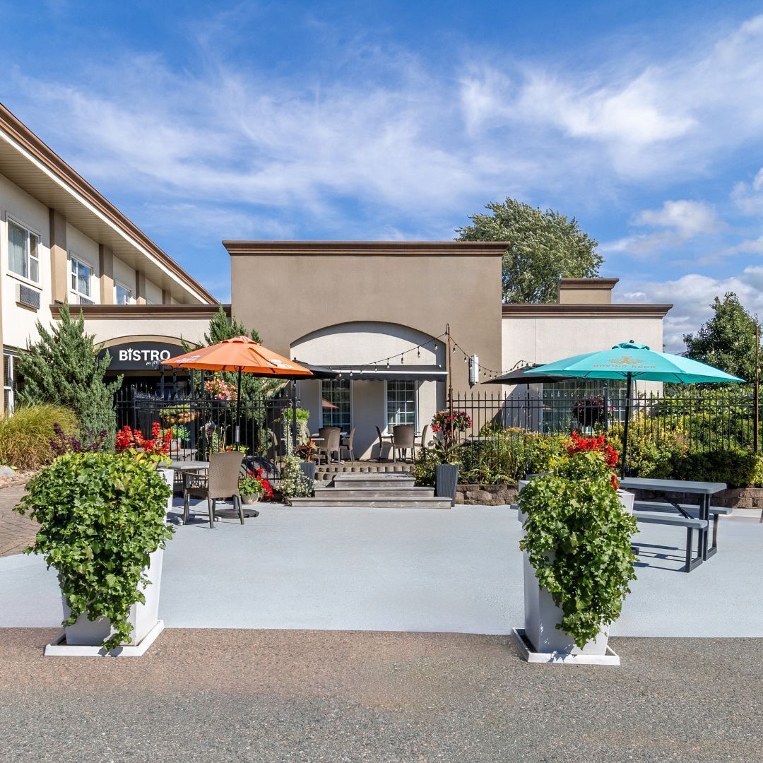 Frukost, lunch och middag serveras