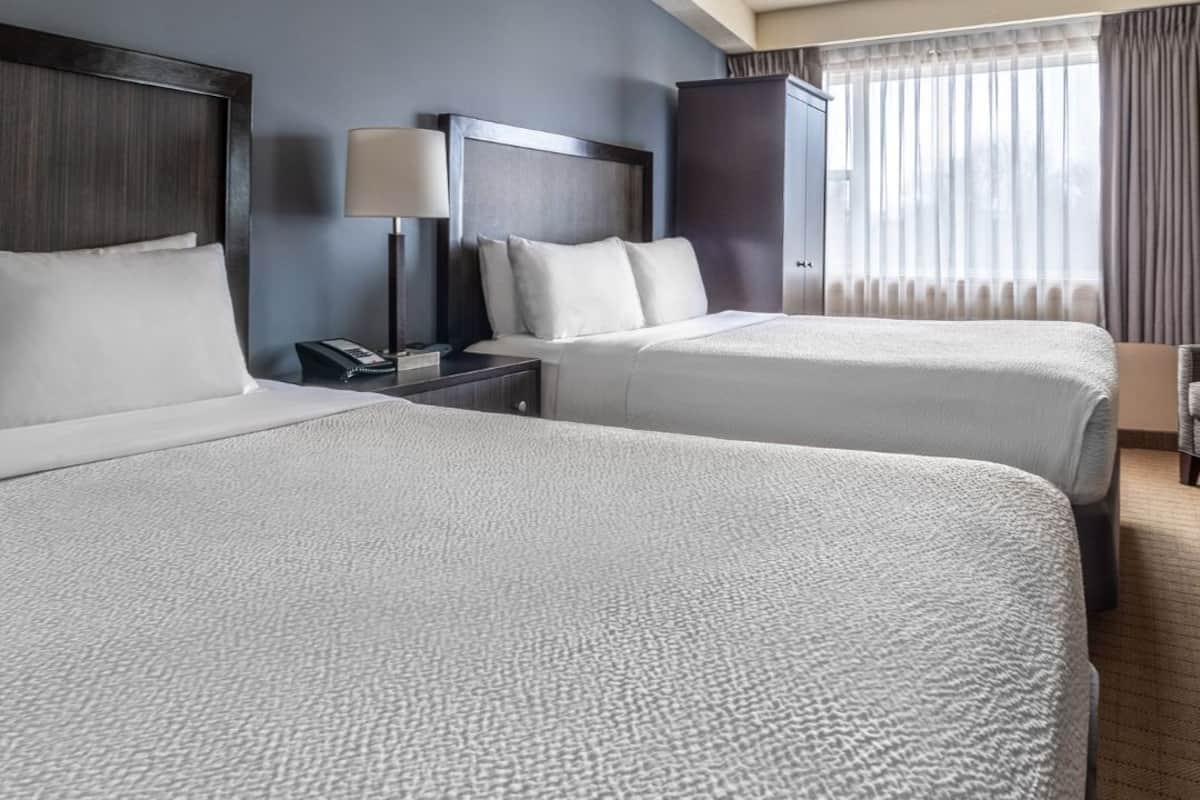 1 bedroom, premium bedding, pillowtop beds, in-room safe