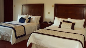 Standard Double Room | In-room safe, desk, blackout drapes, iron/ironing board