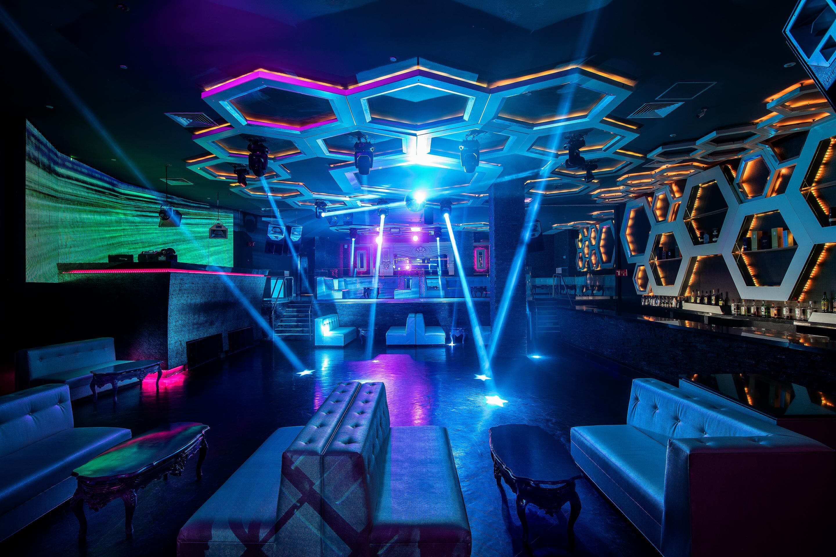 夜总会