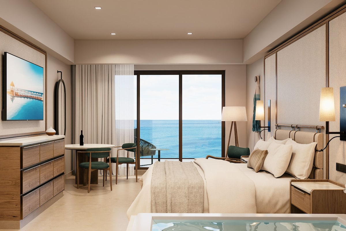 Superior Family Deluxe - Kids & Teens Free