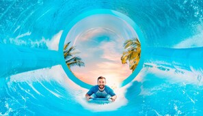 3 outdoor pools, pool umbrellas, pool loungers