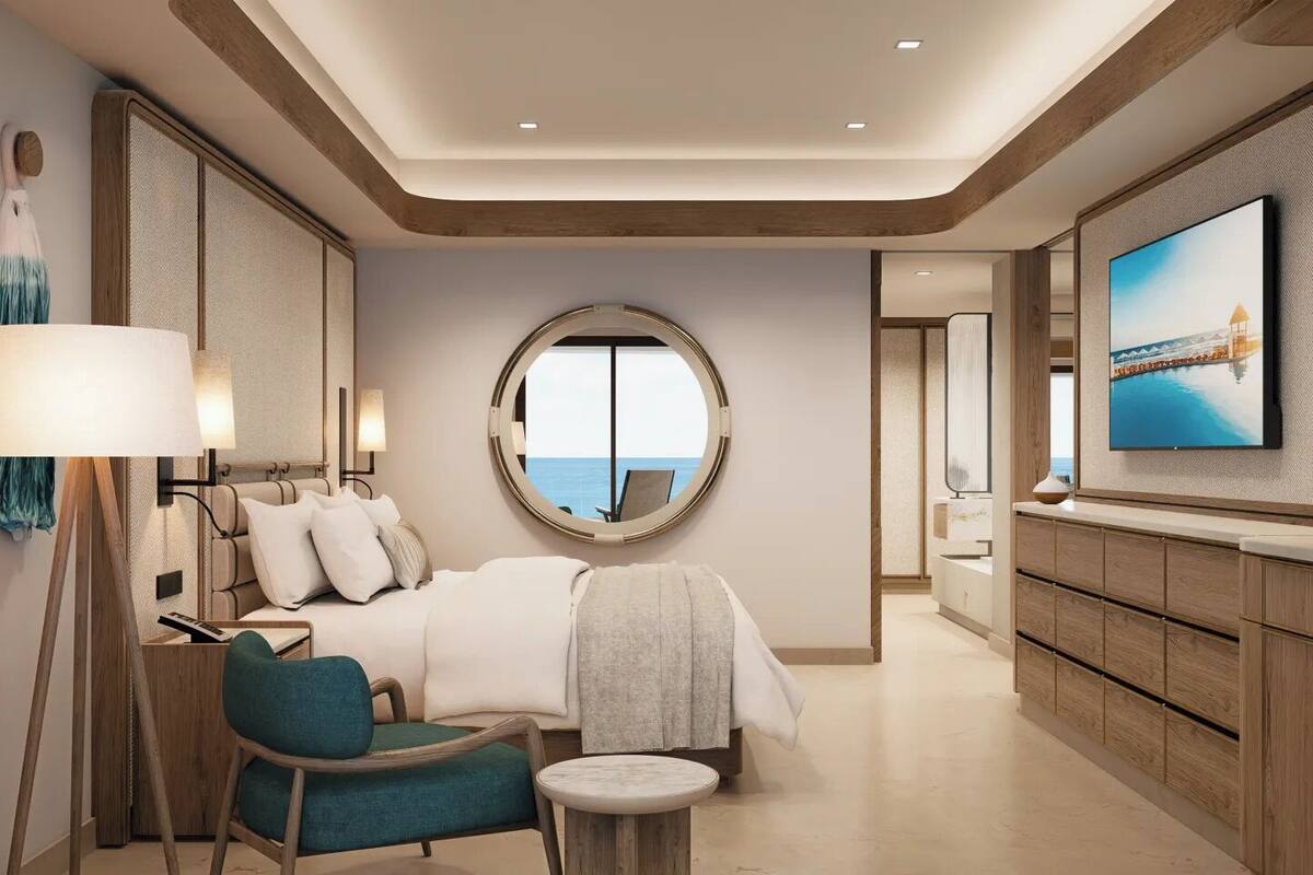 Superior Governor Suite Ocean View - King Size Bed | 高級寢具、羽絨被、免費迷你吧、客房內保險箱