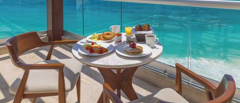 Room service - dining