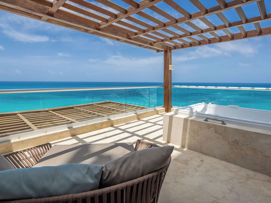 Superior Two Bedroom Presidential Suite - Ocean View | Terrace/patio