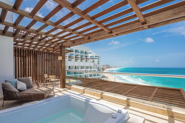 Presidential-Suite, 2 Schlafzimmer, Meerblick | Terrasse/Patio