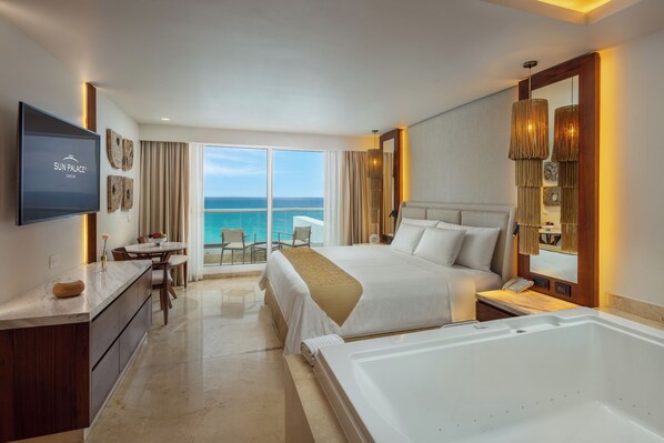 Superior Deluxe Ocean View | Hypo-allergenic bedding, down comforters, free minibar, in-room safe