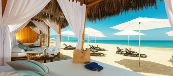 Villa Premiere Boutique Hotel & Romantic Getaway