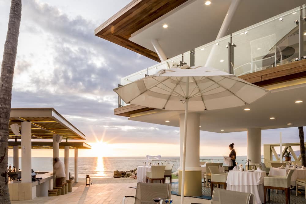 Villa Premiere Boutique Hotel & Romantic Getaway