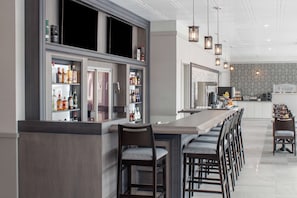 Bar (on property) - Chateau Moncton Trademark Collection by Wyndham (Moncton)