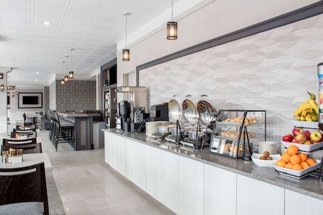 Desayuno para llevar incluido todos los días