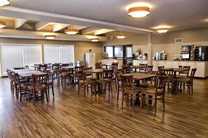 Free daily continental breakfast