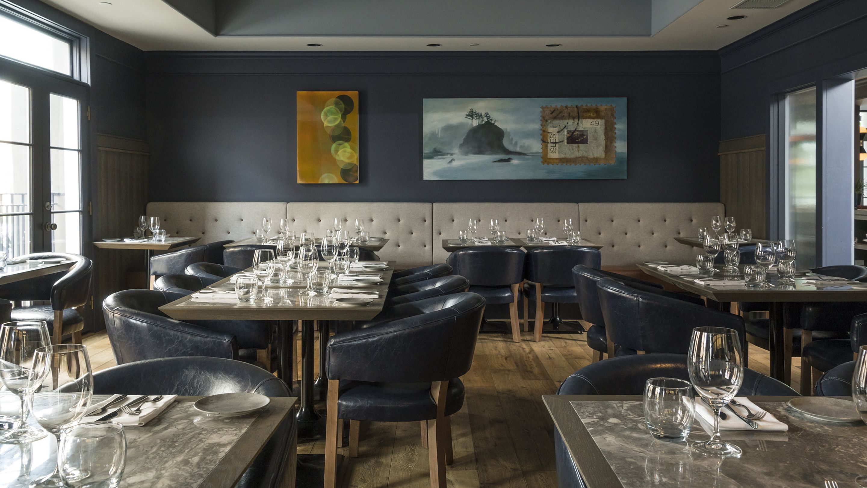 luxury suite  | restaurant | breakfast, dinner, brunch served; regional cuisine, al fresco dining