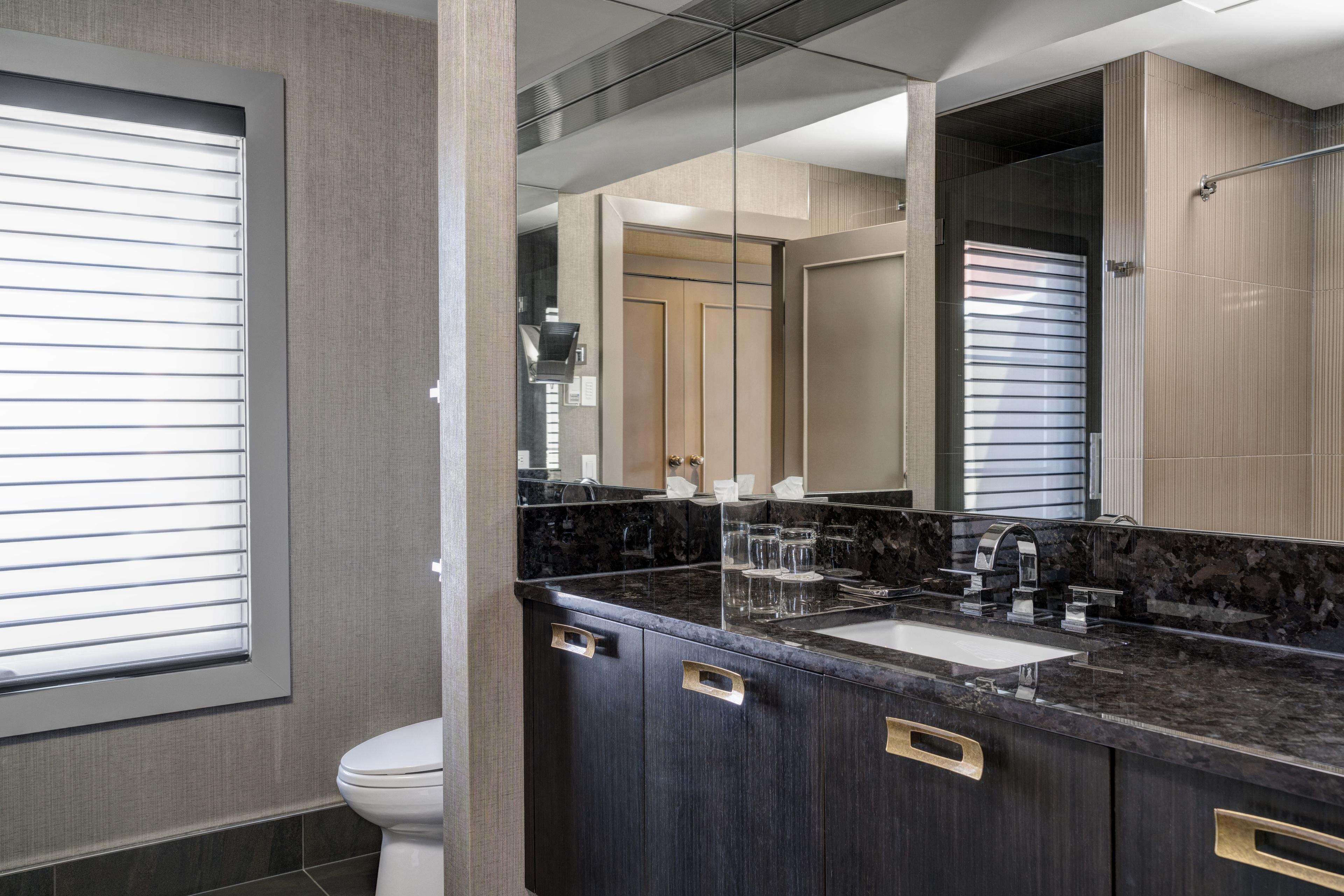 combined shower/bathtub, deep-soaking bathtub, rainfall showerhead