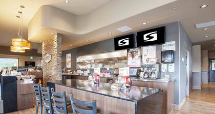 Sandman Hotel Quesnel