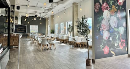 Divya Sutra Plaza and Conference Centre Calgary Airport