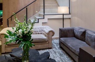 32–tuumainen LED-televisio, jossa kaapelikanavat