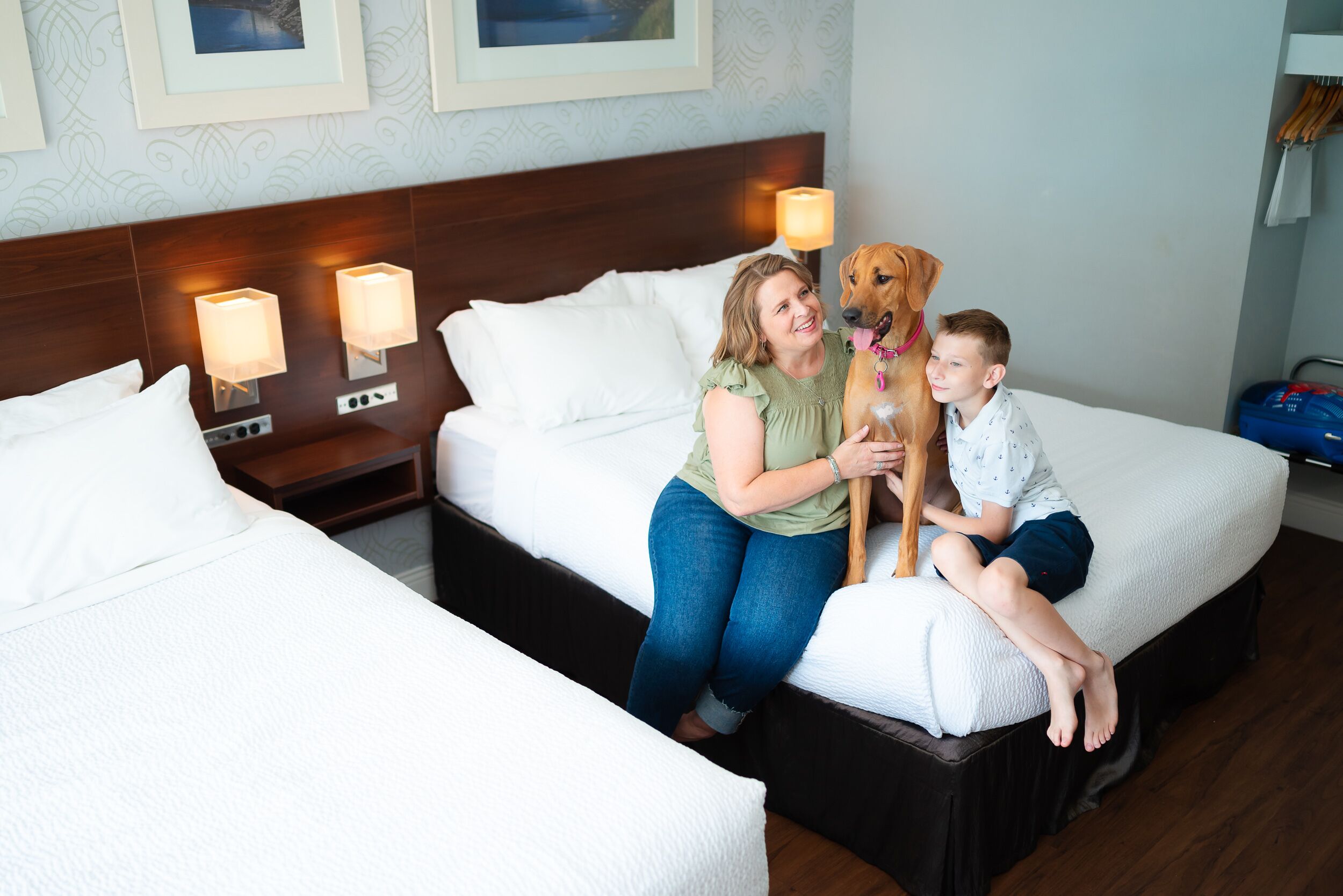 standard room, 2 double beds | desk, iron/ironing board, free wifi, bed sheets