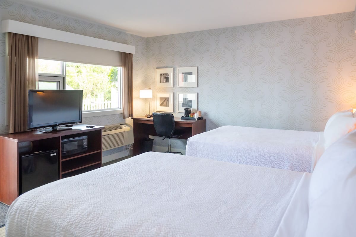 Economy Oda, 2 Çift Kişilik Yatak | Masa, ütü/ütü masası, ücretsiz kablosuz İnternet, çarşaf takımı