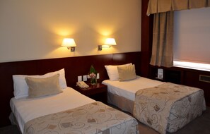 Standard Room | Down comforters, pillowtop beds, minibar, in-room safe