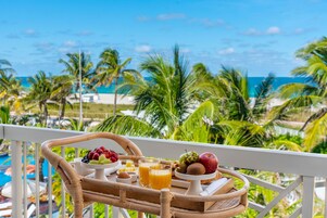 Daily cooked-to-order breakfast for a fee