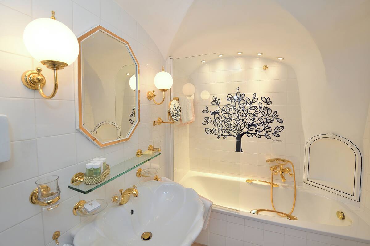 deluxe suite | 1 bedroom, frette italian sheets, premium bedding, minibar