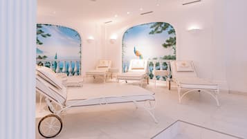 Indoor pool, outdoor pool, sun loungers
