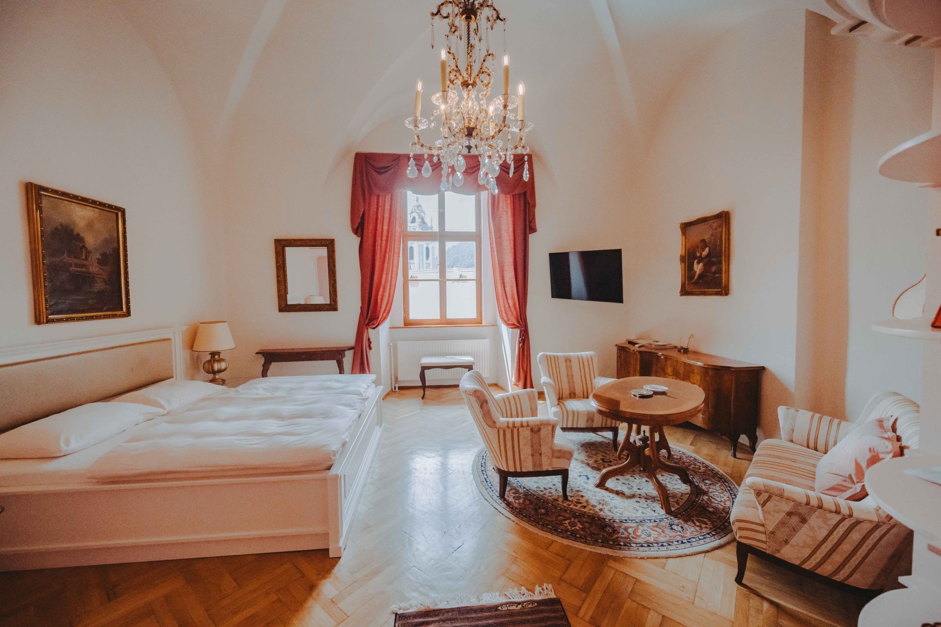 Suite Classique (Country View)