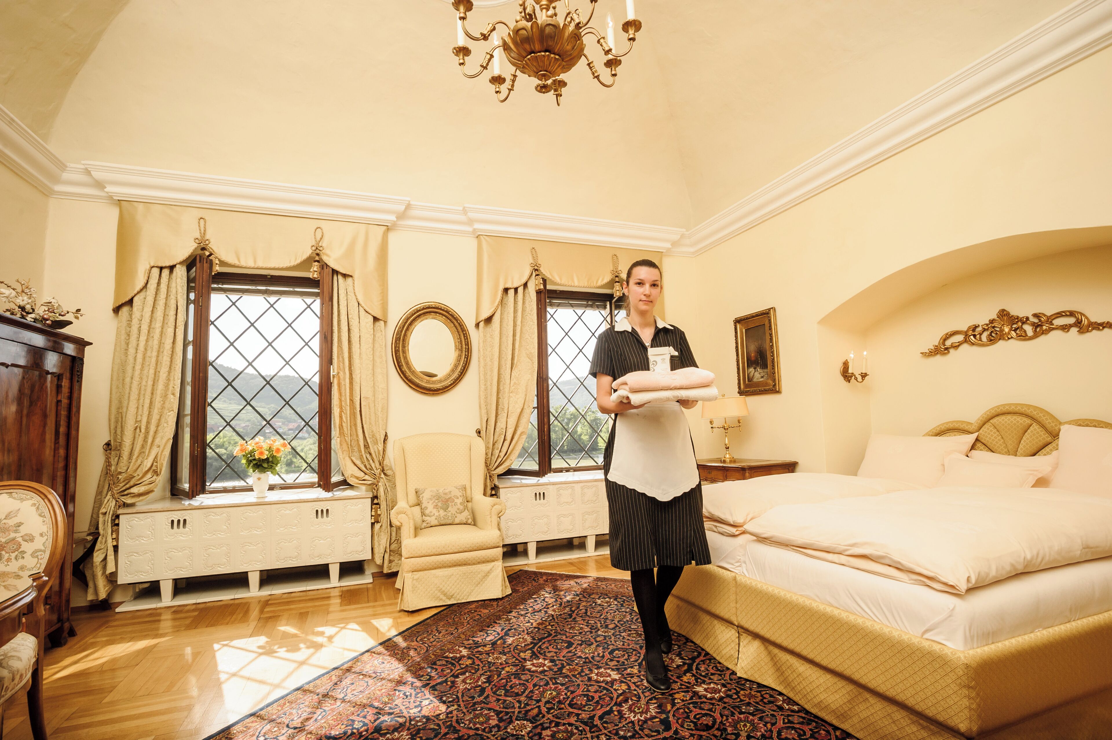Italiaanse Frette-lakens, luxe beddengoed, een minibar