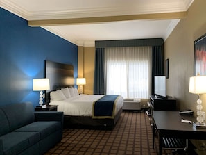 Standard Room, 1 King Bed, Non Smoking | Desk, laptop workspace, blackout drapes, iron/ironing board