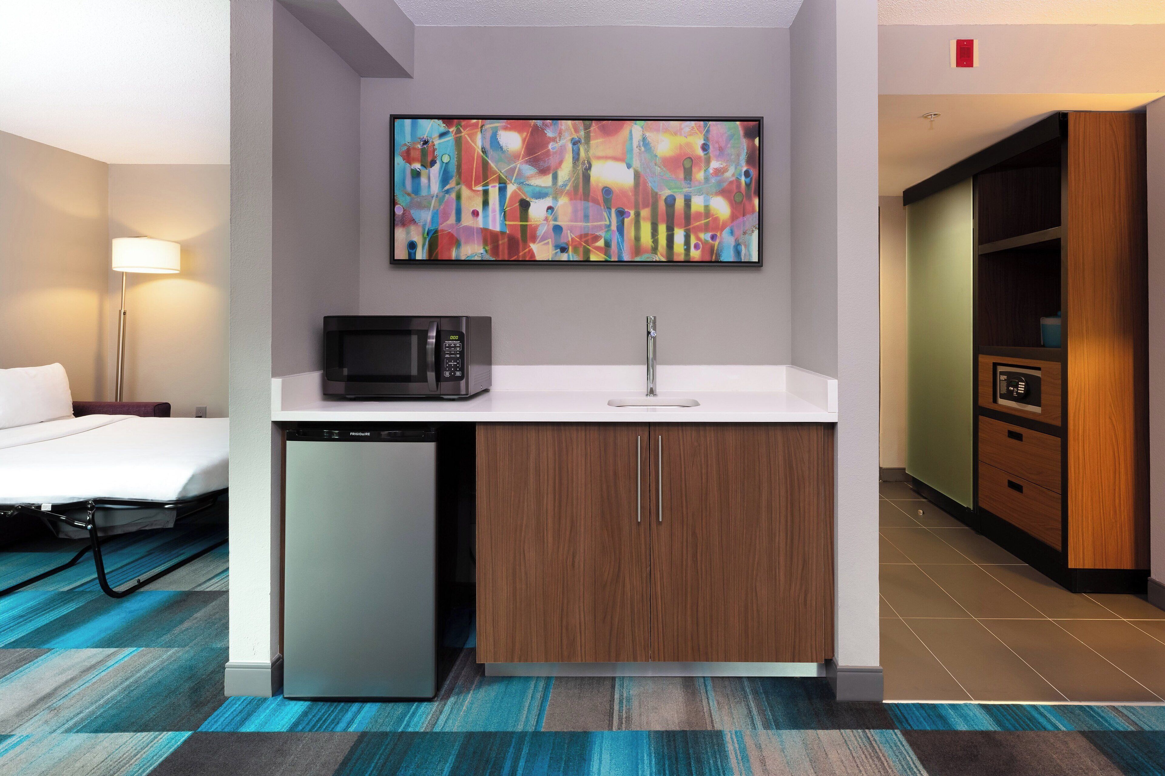 aloft, Suite, 1 King Bed | Living area | 55-inch TV with satellite channels, Netflix