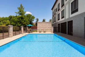 季節性室外泳池