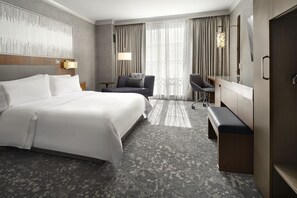 Hochwertige Bettwaren, Daunenbettdecken, Pillowtop-Betten, Minibar
