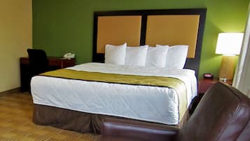 华丽开间, 1 张特大床和 1 张沙发床, 无烟房 | 办公桌、熨斗/熨衣板、免费 WiFi、床单