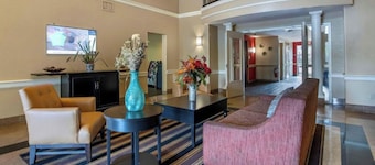Studio 6 Suites Jacksonville Deerwood Park FL